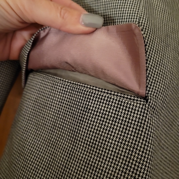TAILORED Houndstooth Jacket - Picture 6 of 10